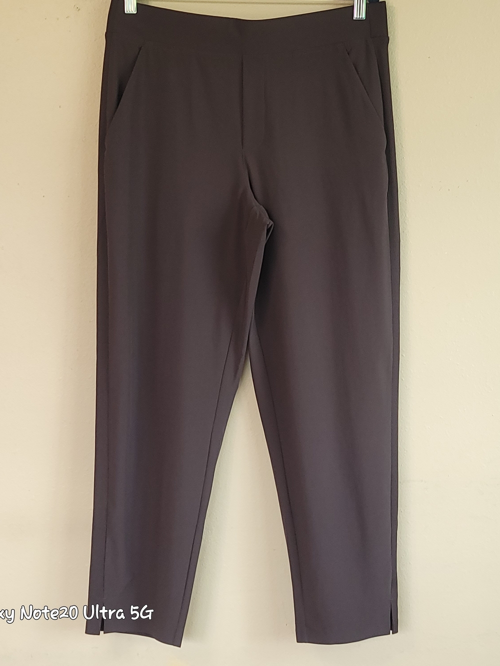 Athleta Brooklyn Mid Rise Ankle Pant 10 Mahogany Plum Brown Travel Casual EUC